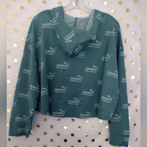 Puma long sleeve cropped oversized, thin tee